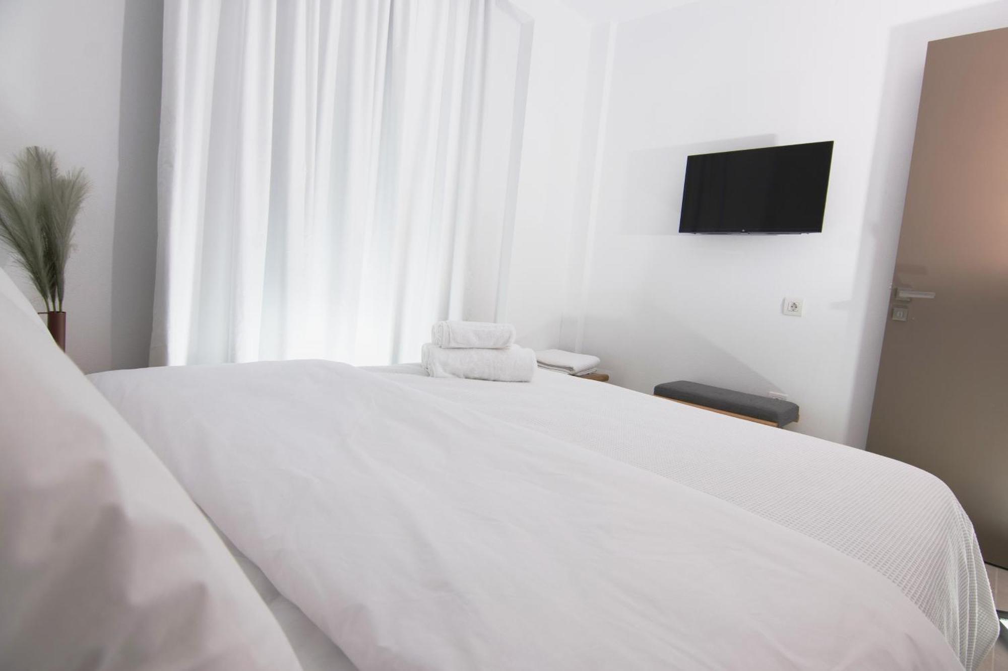 Iades Suites อาฟิโตส ห้อง รูปภาพ